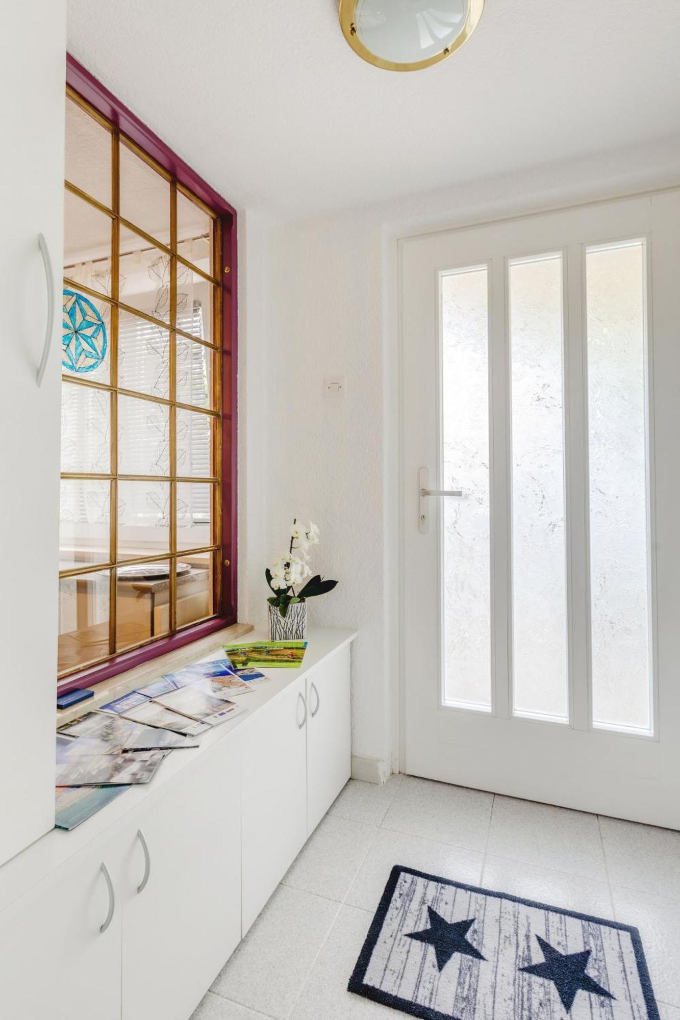 Apartma Valentina Apartment Pobegi ภายนอก รูปภาพ